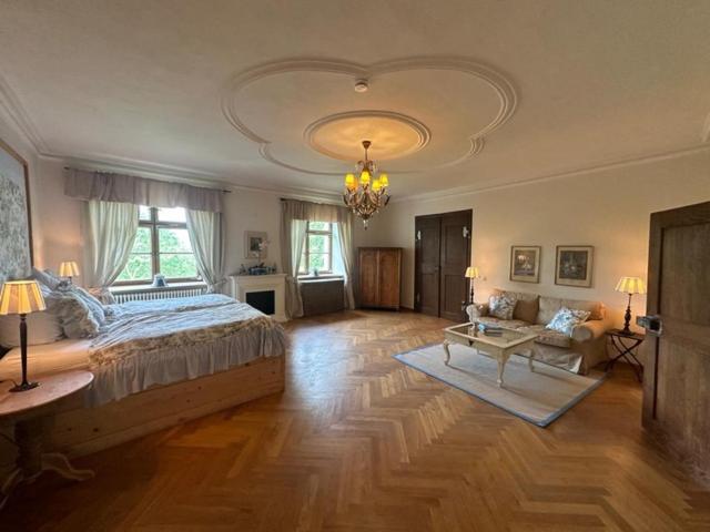 Hotel Schloss Amerang ภายนอก รูปภาพ